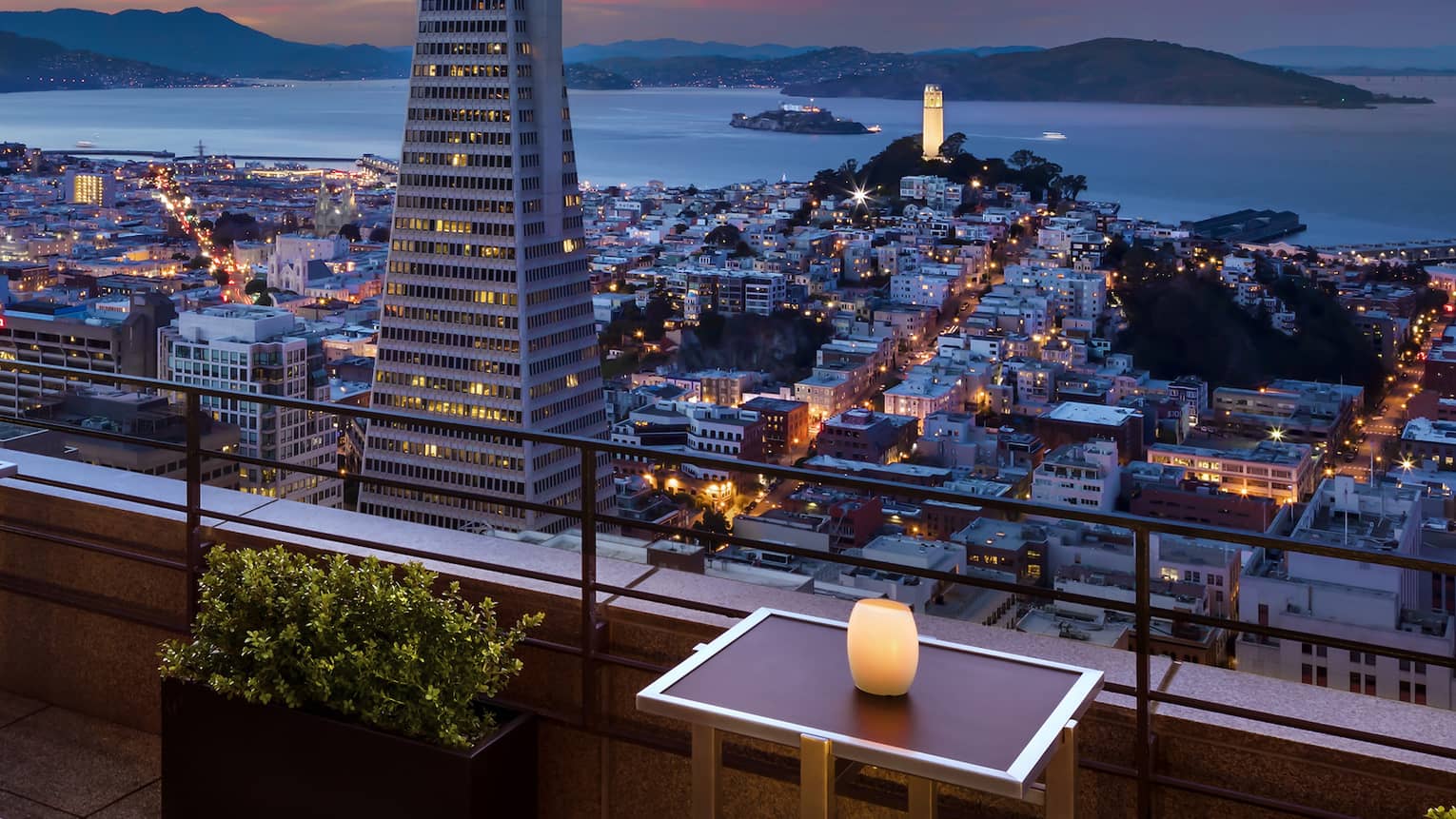 Four Seasons San Francisco at Embarcadero Book with free breakfast